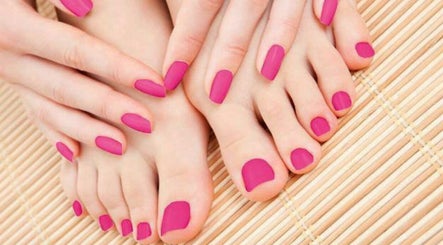 Luxury Nails and Spa Hillcrest afbeelding 2