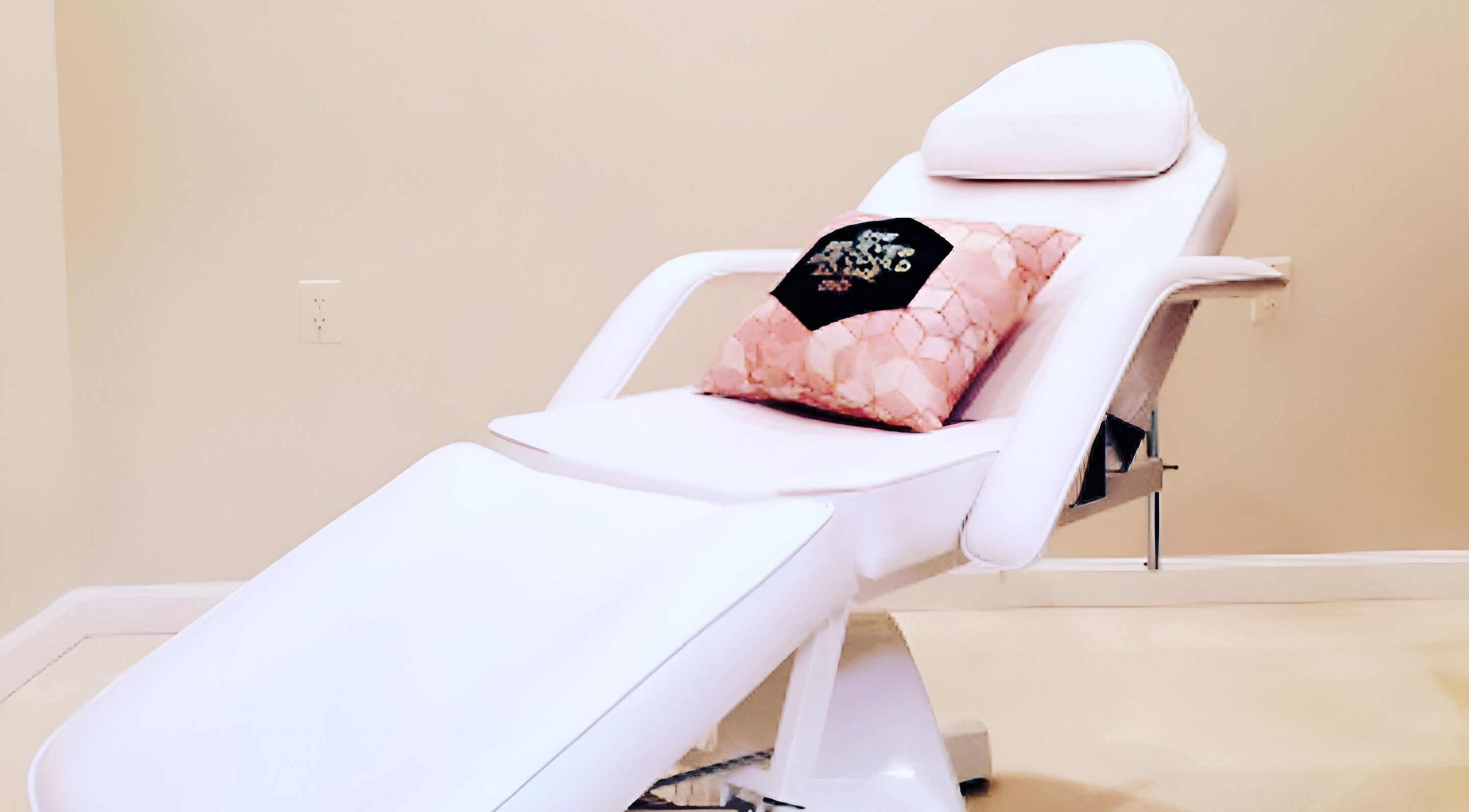 Luxury treatment chair at Salon Secora in Saugus, Massachusetts, US, offering ultimate relaxation.