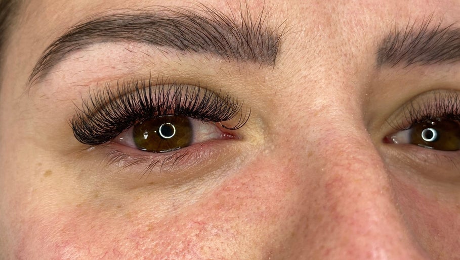 Close-up of eyelash extensions at Belles Beauty, Hemel Hempstead, England, GB, showcasing precision and elegance.