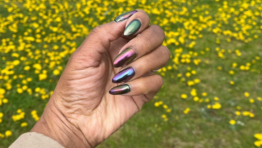 Priceless Nails & Beauty Palace image 1