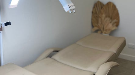 Luxurious treatment bed at Haus Of Allure in Clontarf, Queensland, AU, enhancing relaxation and comfort.