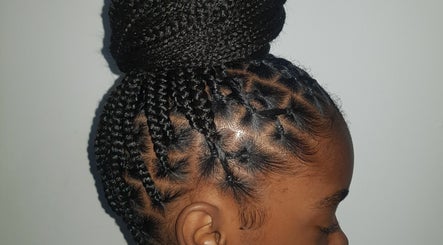 Hair by Queen Mali imaginea 3