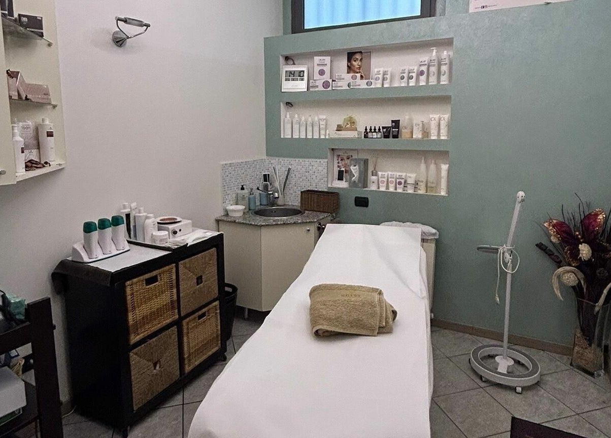 Sala trattamenti di bellezza presso Maya Sol S.A.S Di Garcia Guillen & C. a Sedriano, Lombardia, IT.