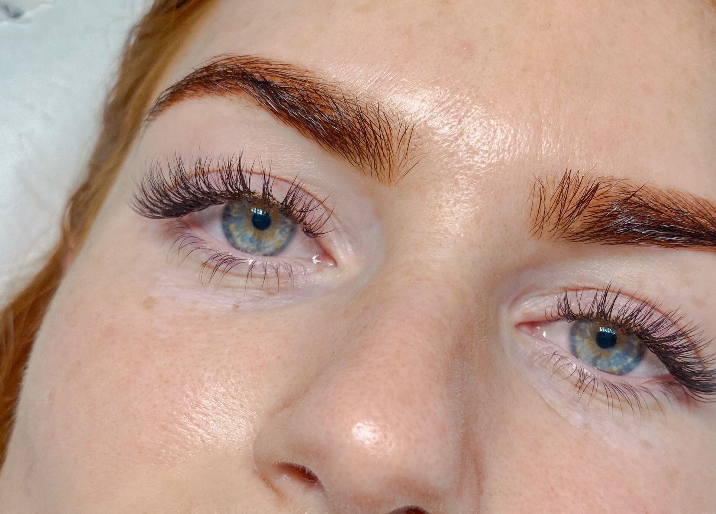 Expert brow shaping and lash extension at Asma Docrat London in London, England, GB. Enhance your look today.