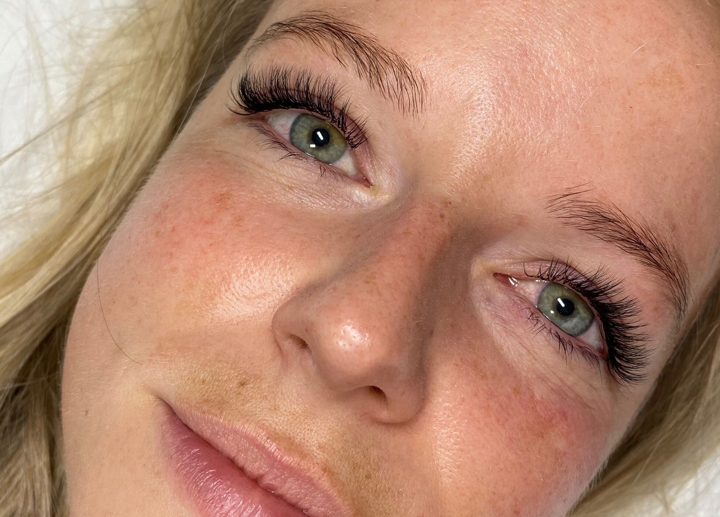 Close-up of a client's enhanced lashes at Asma Docrat London, London Fields | Shoreditch, London, England, GB.