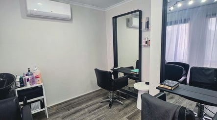 ARK HAIR STUDIO image 2