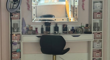 Εικόνα Cathy's Beauty Hut 3