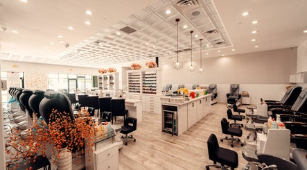 Mani Toes Nail Bar & Mobile Spa