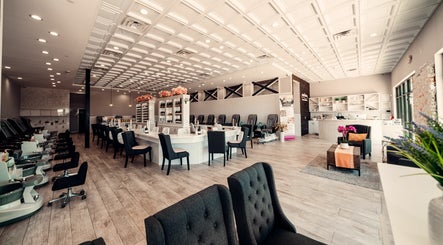 Mani Toes Nail Bar & Mobile Spa image 2