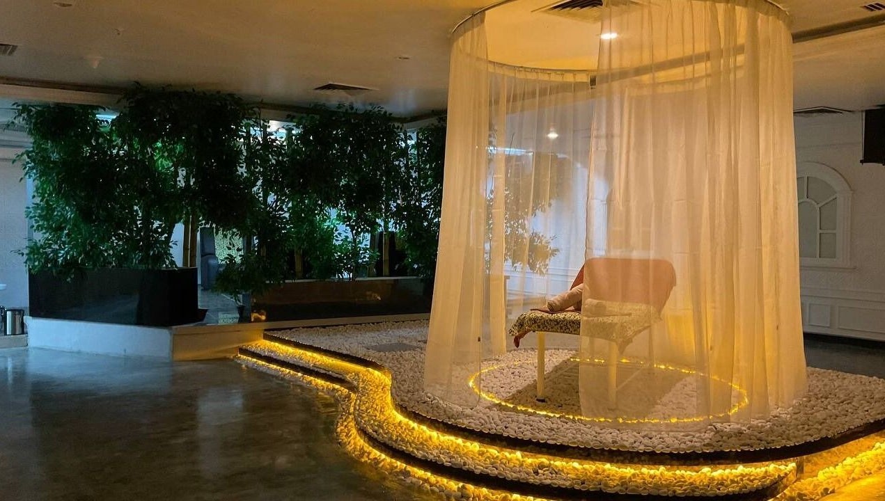 Relaxing ambiance at LAWA LAWA SPA @Menara Zurich, Johor Bahru, Johor, MY with lush greenery and soft lighting.