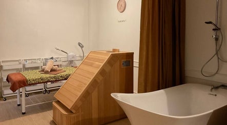 LAWA LAWA SPA @Menara Zurich – kuva 2