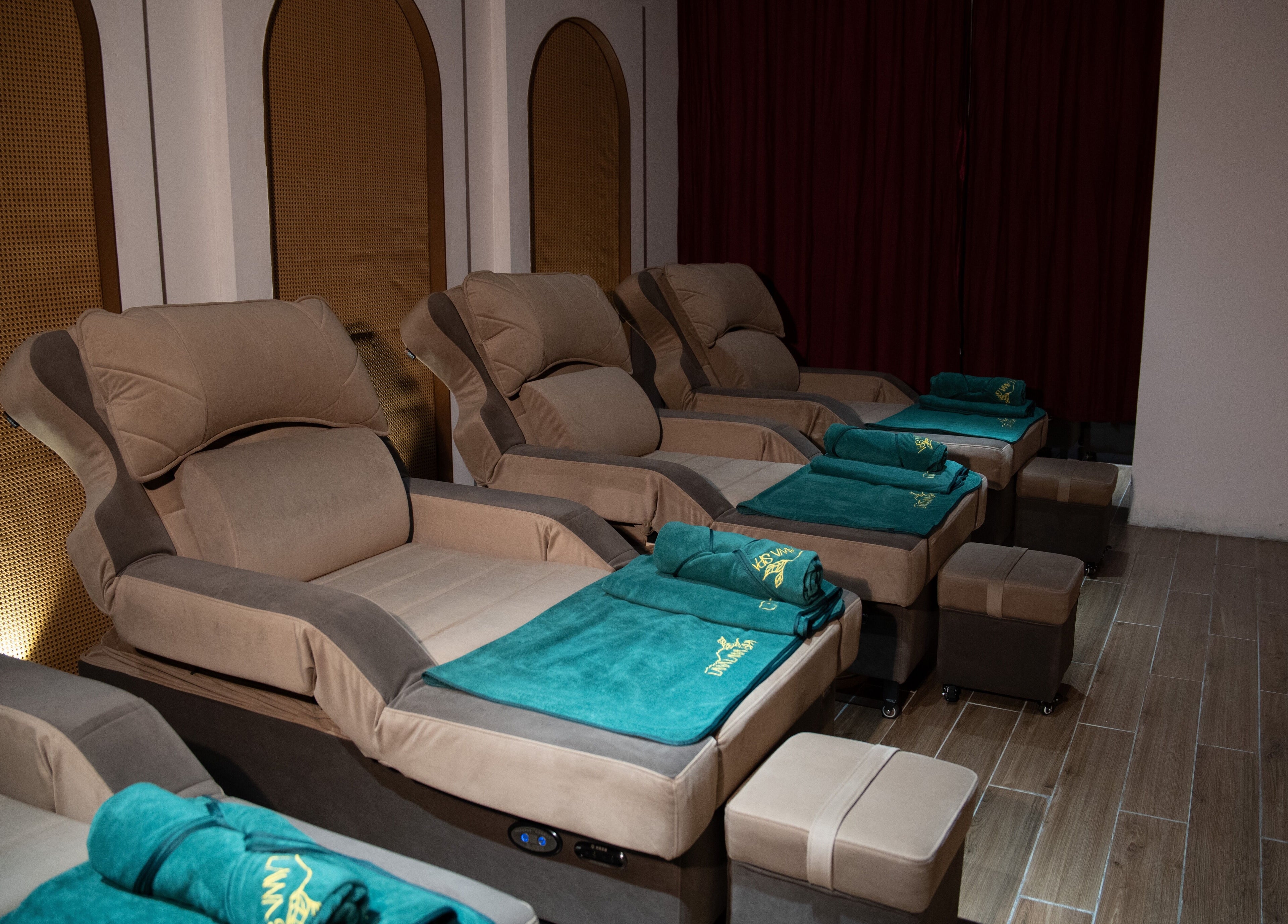 Relaxing recliner seating at LAWA LAWA SPA @Komtar JBCC, Johor Bahru, Johor Darul Ta'zim, MY, ready for guests.