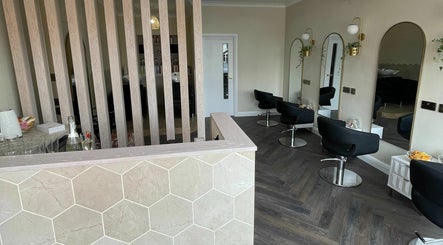 Teri McGuinness Hairdressing