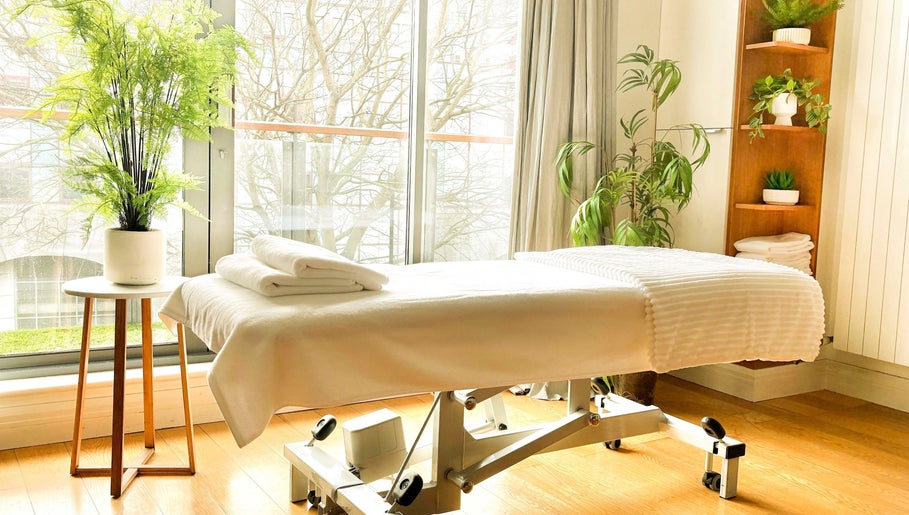 Lisa Leung Mobile Massage Therapy image 1
