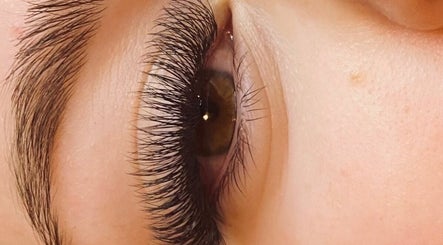 Image de Crystal Lashes and Beauty 3