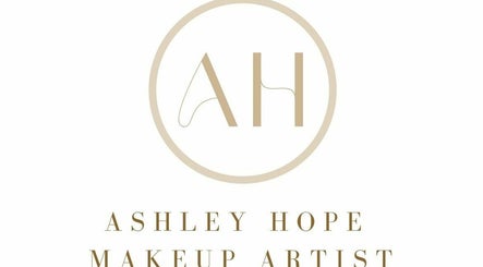 Ashley Hope Makeup Artist imaginea 2
