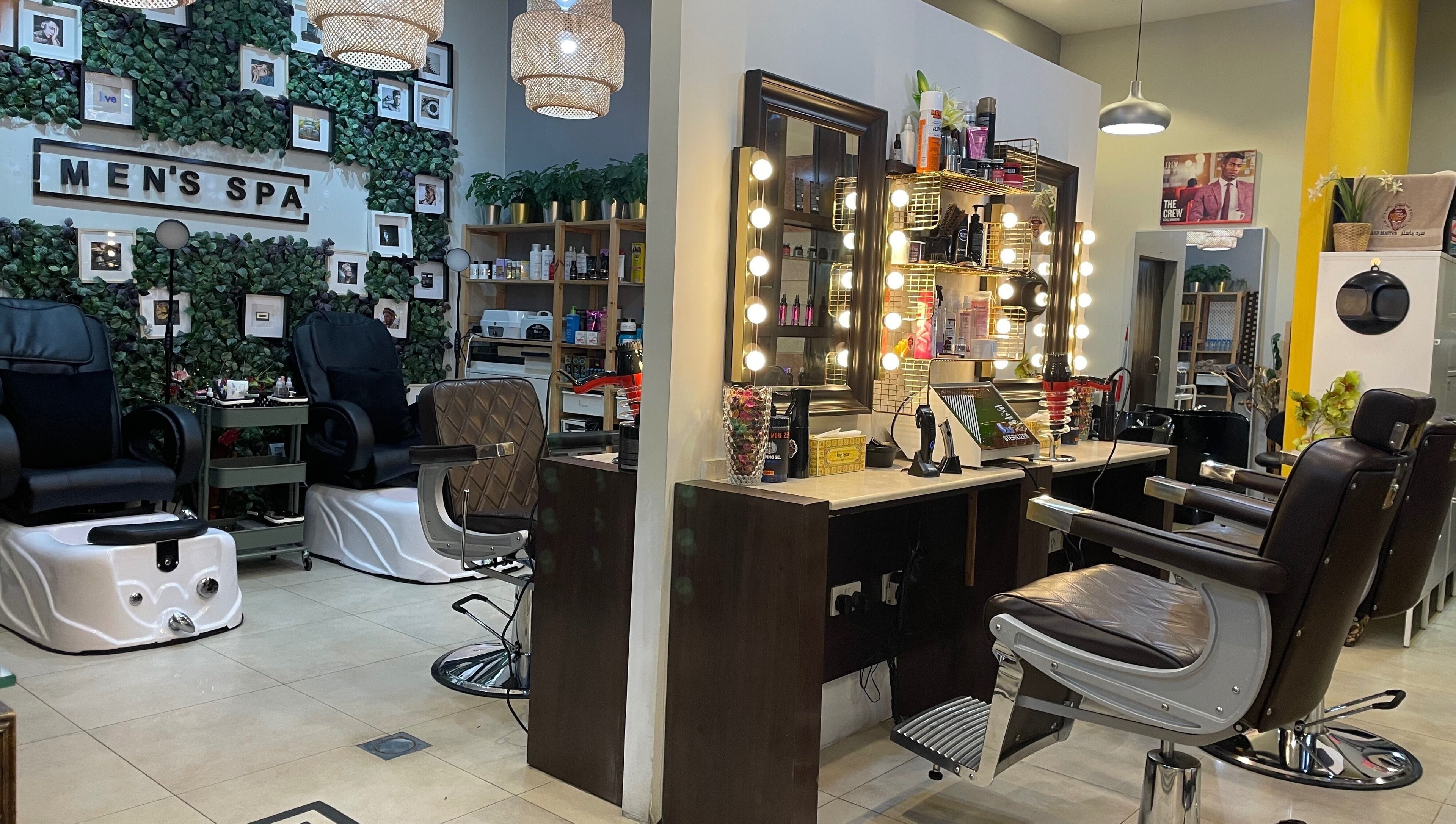 Interior of Beard Master Men’s Salon and Spa, Abu Dhabi, showcasing luxurious barber chairs and grooming stations.