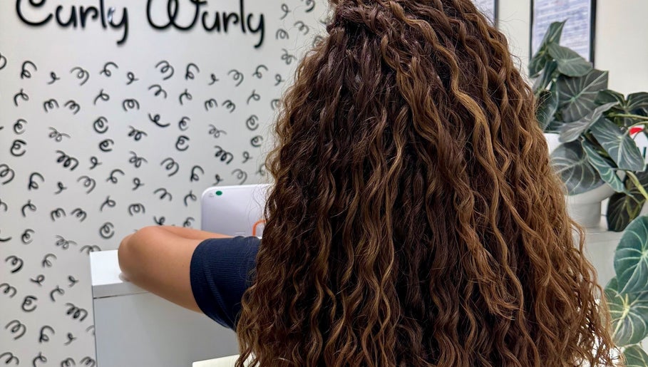 The Curly Wurly image 1