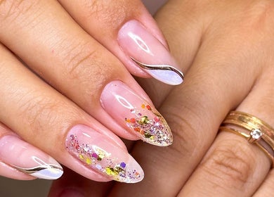 Design de unhas artísticas na Esmalteria Luuh Art Nail, Rio De Janeiro, Rio De Janeiro, BR.