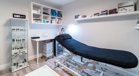 Dr A Aesthetics Clinic image 2