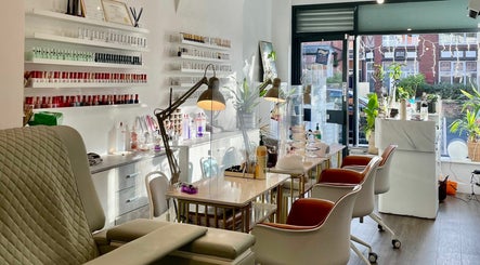 Ins Nails Studio image 2