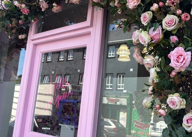 Chic pink rose decor at NK Nail & Beauty Bar in Moate, County Westmeath, IE.