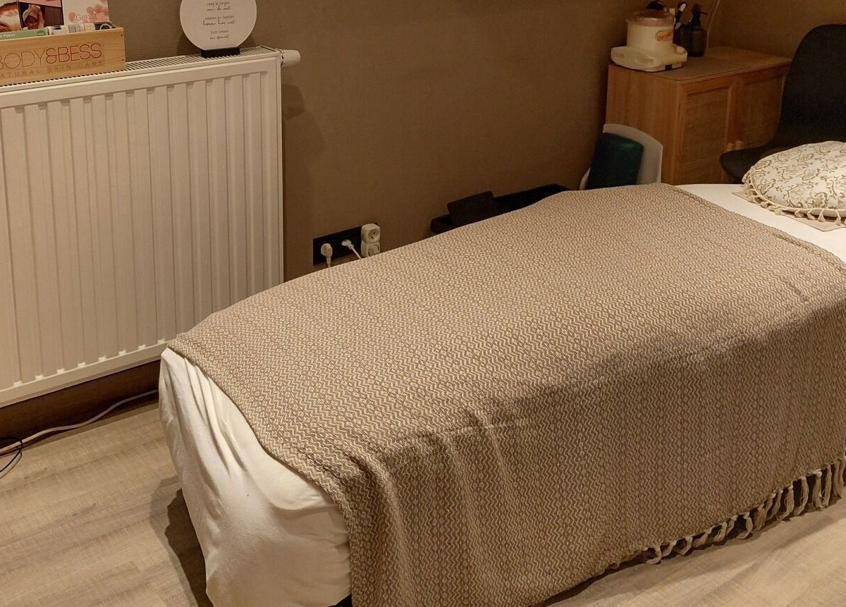 Ontspanningsruimte bij Zen&Zo in Hemiksem, Vlaanderen, BE met rustgevende inrichting.