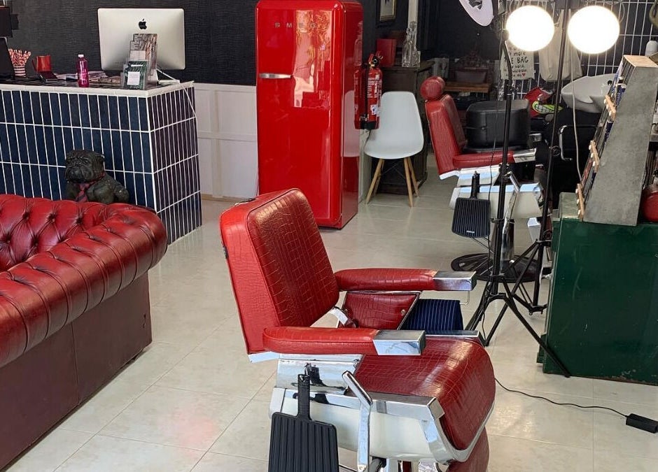 Retro barber chairs and vibrant decor at SPACE by Jason, Los Gallardos, Andalucía, ES.