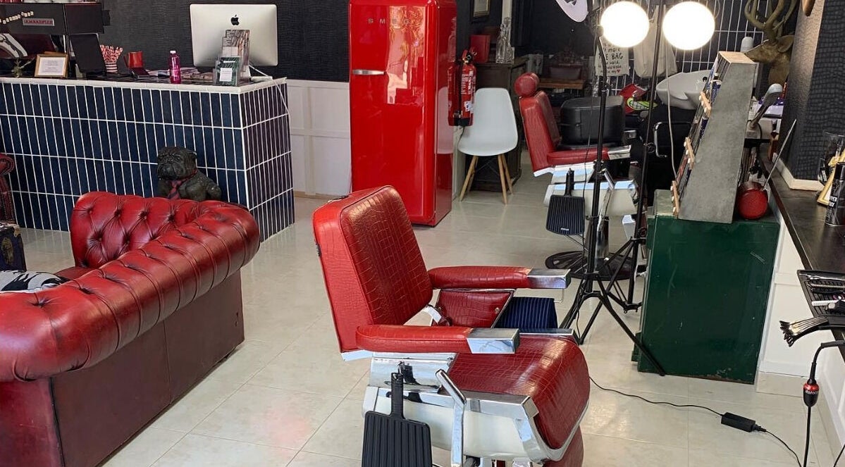 Retro barber chairs and vibrant decor at SPACE by Jason, Los Gallardos, Andalucía, ES.