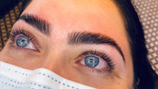 Lucy Ferris Brow Specialist