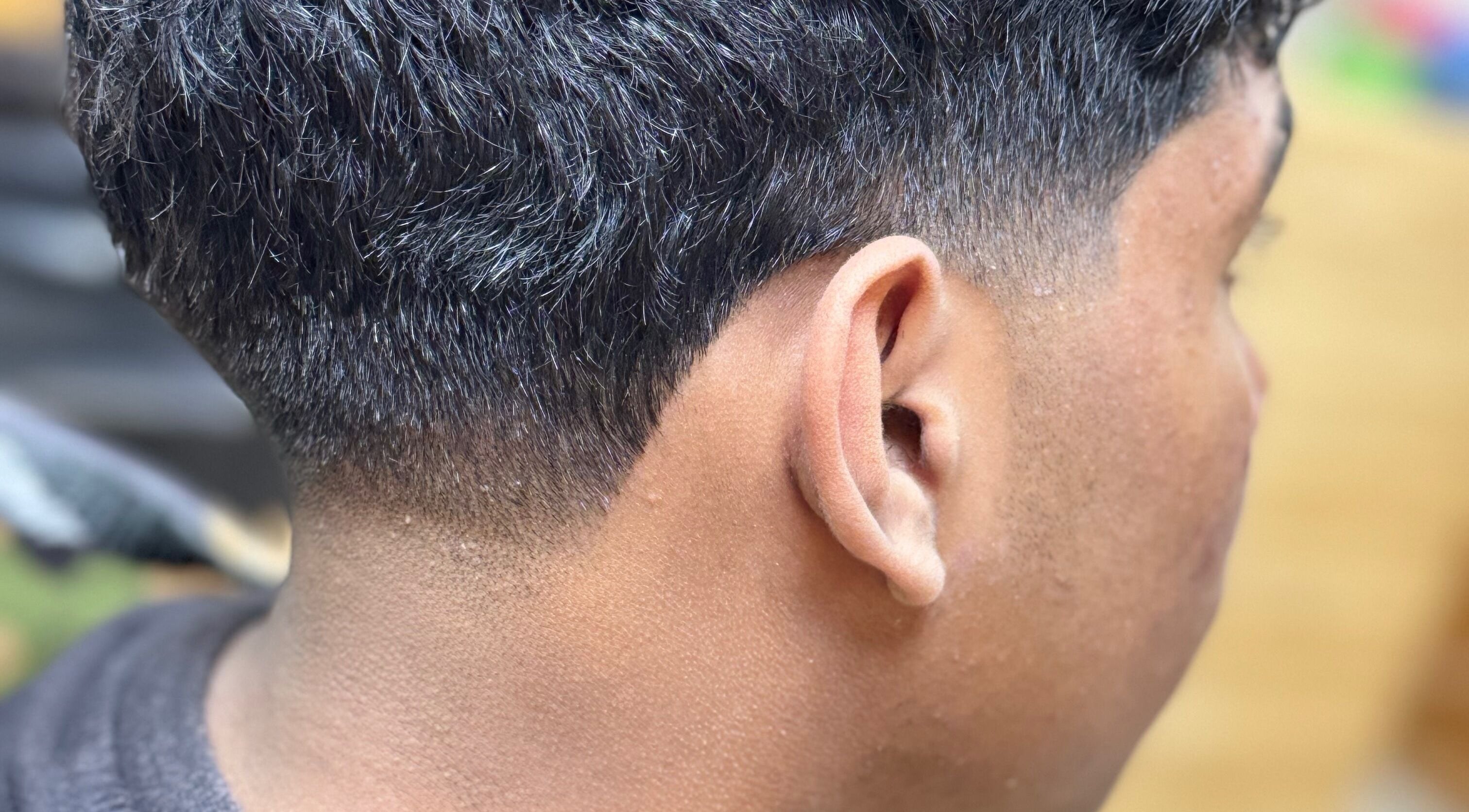Corte de cabello masculino impecable en Cenizo Spa, La Serena, Coquimbo, CL.