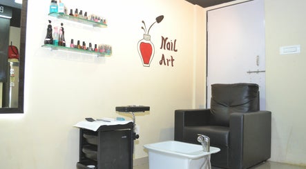 BBeyond Hair and Beauty Family Salon изображение 2