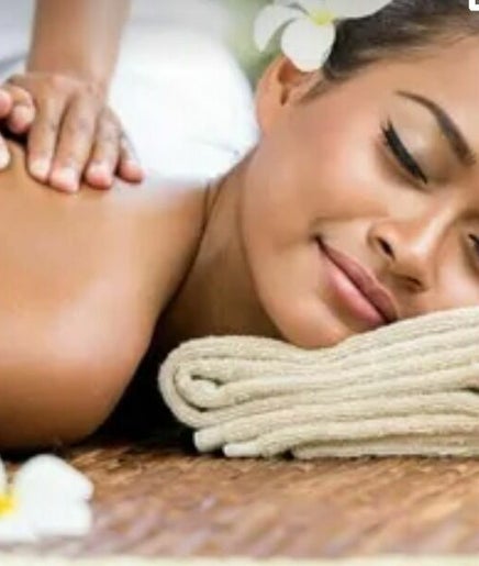 Mady'Spa and Home Massage image 2