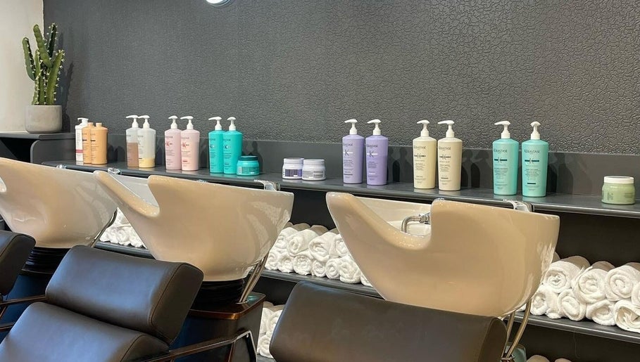 The Blowout Bar image 1
