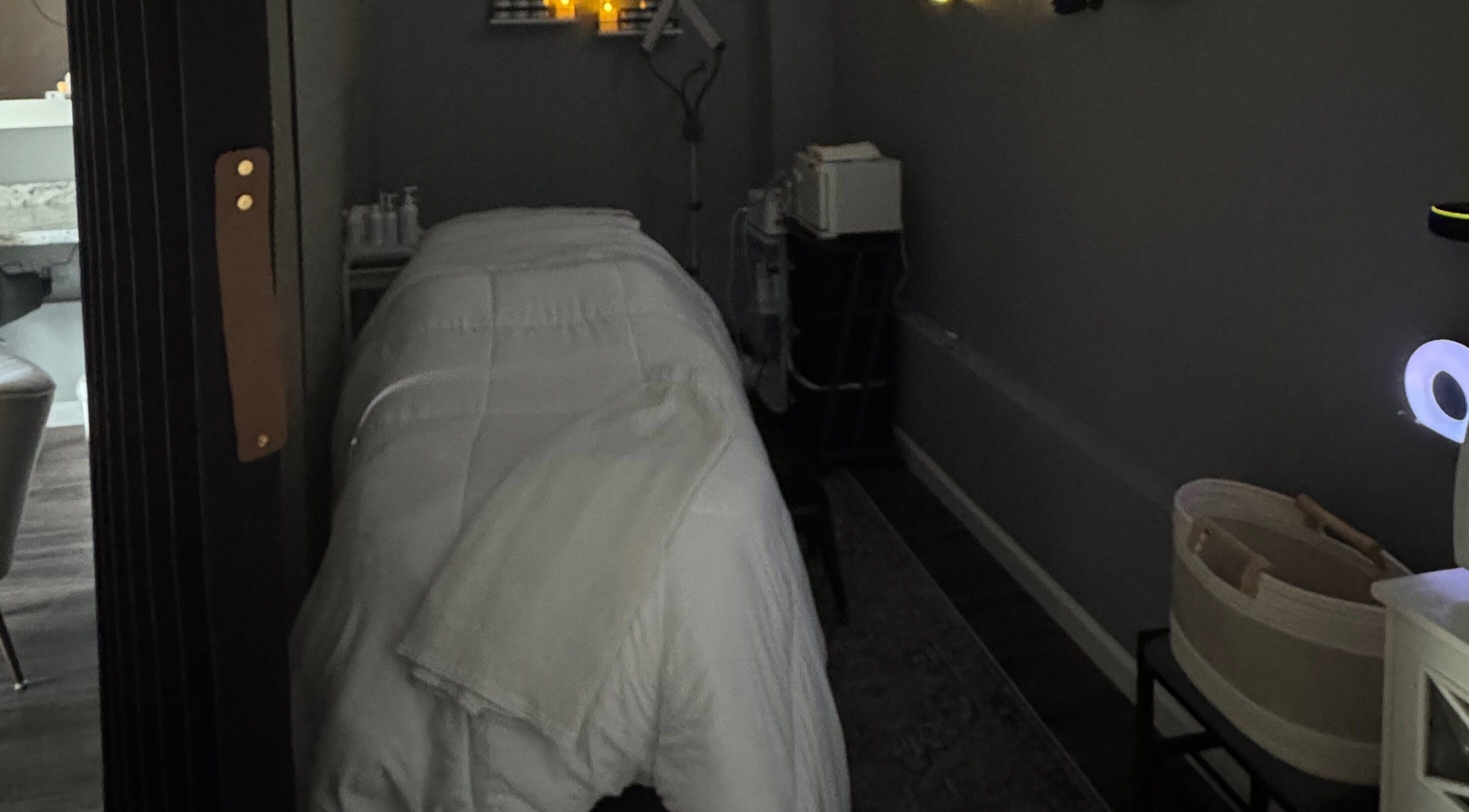 Comfortable treatment room at Makeup & Skin by Gabrielle, Middlesex, New Jersey, US, featuring serene ambiance.