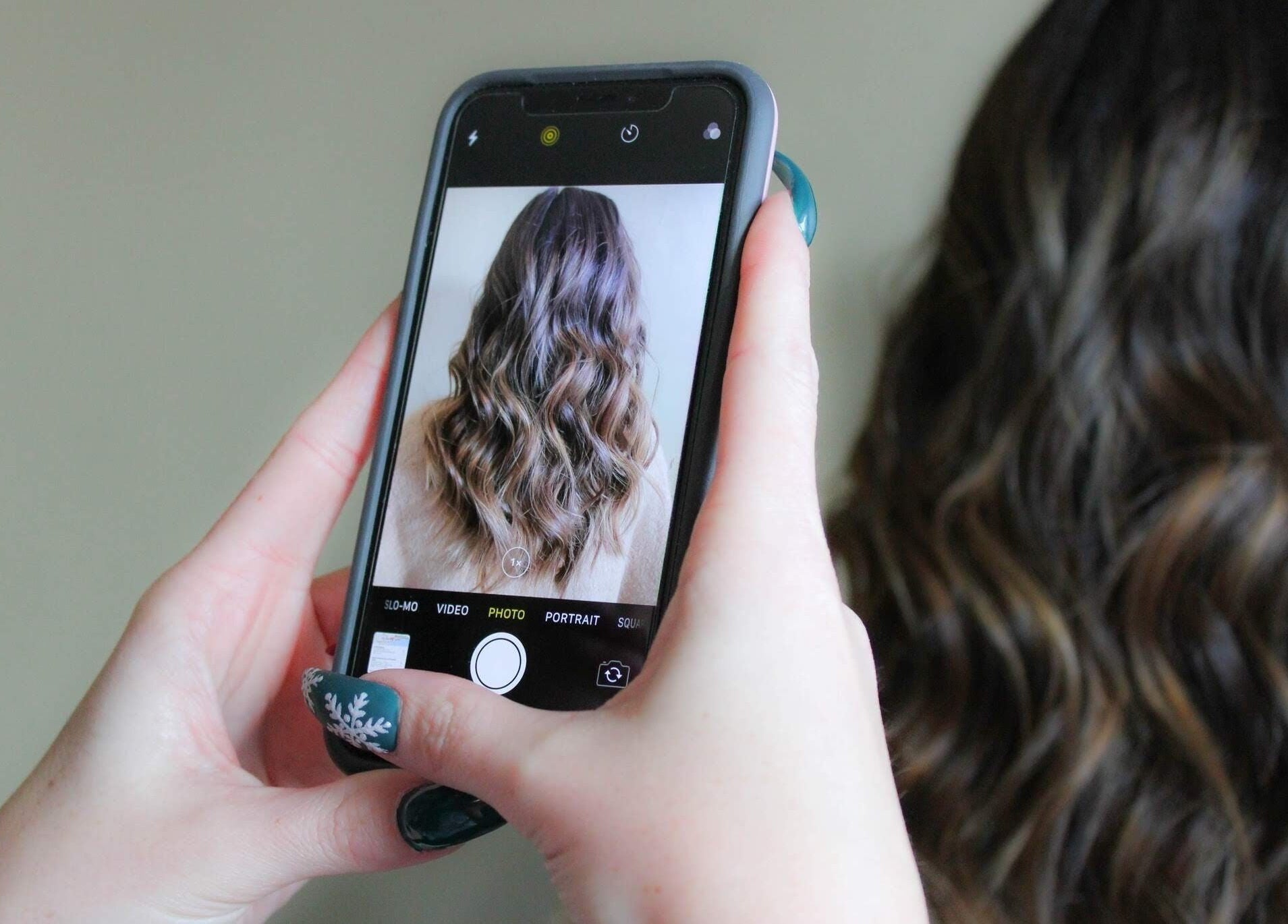 Stylish wavy hairstyle captured at Modcrown Creations, Oshawa, Ontario, CA.