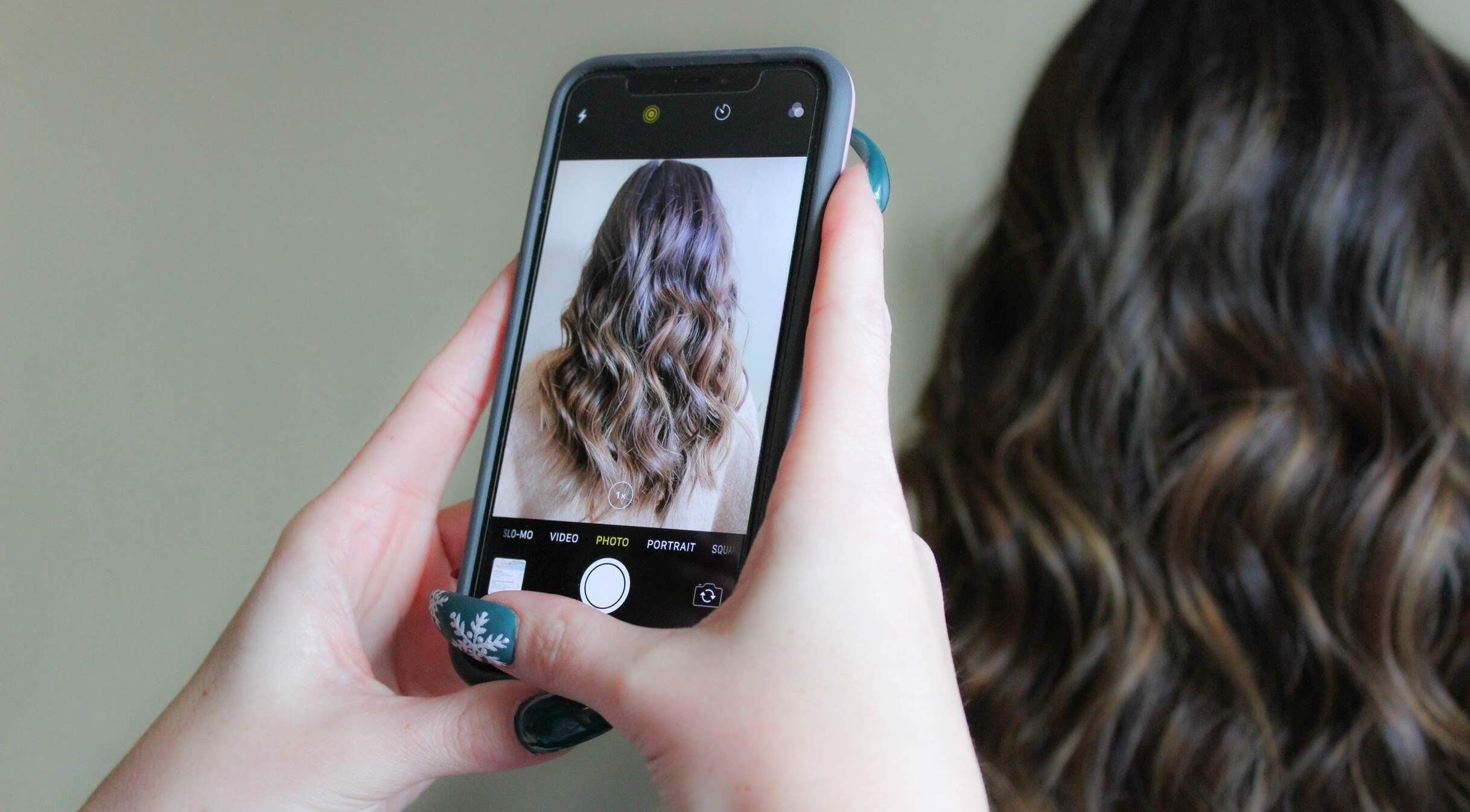 Stylish wavy hairstyle captured at Modcrown Creations, Oshawa, Ontario, CA.