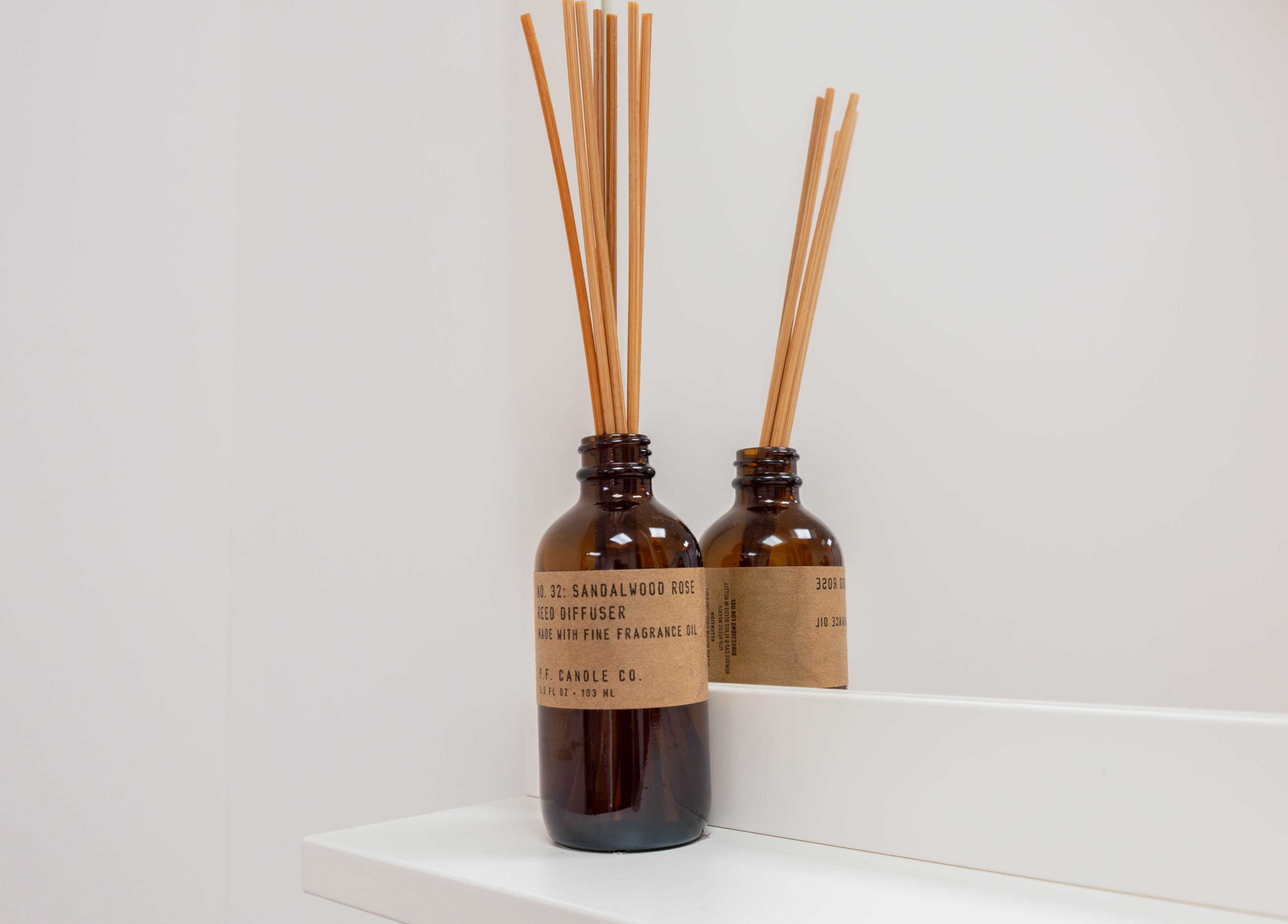 Reed diffuser enhancing the ambiance at BIYU Lash Hanover Sq., London, England, GB. Relaxing fragrance showcased.