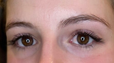 Little Green Brows and Lashes, bild 3