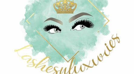 LashesnLuxuries