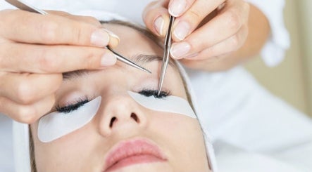 Soft Whisper Salon image 3