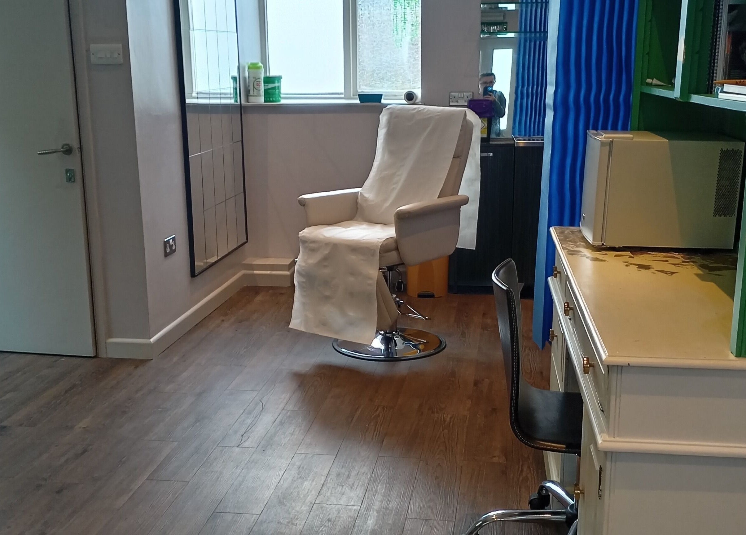 Truly Confident Aesthetics salon chair in Helpston, England, GB with modern decor.