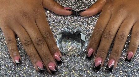 LavishNailz By a Queen imej 3