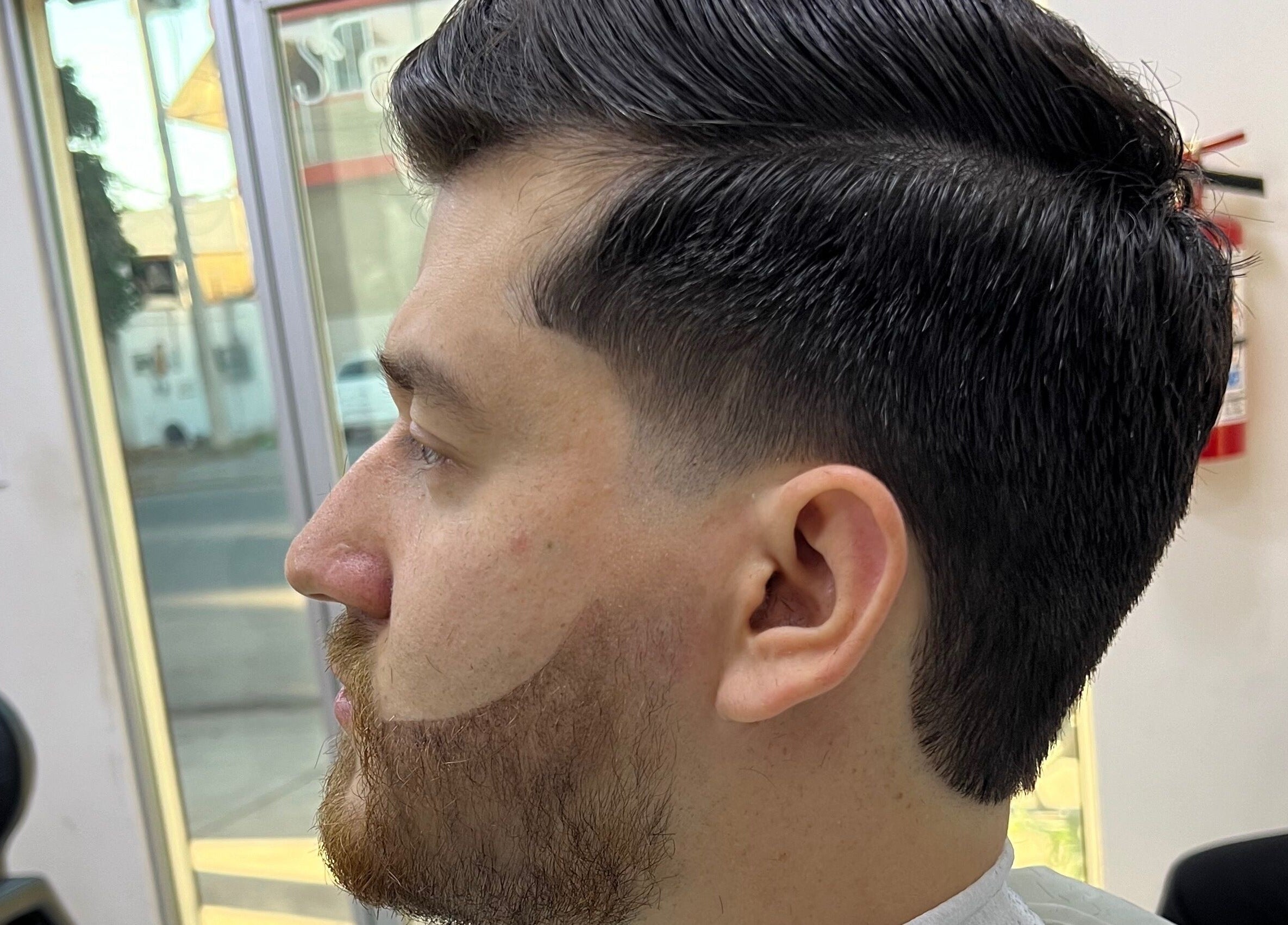 Corte clásico estilo fade en Red Barber Studio, Hermosillo, Sonora, MX.