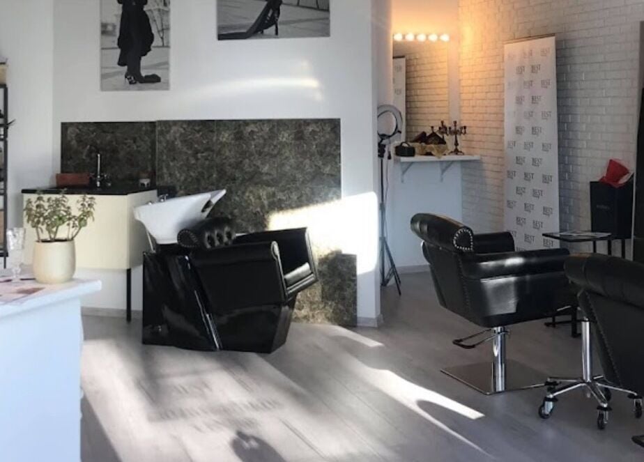 Šiuolaikiškas salonas Vytas Barbakano, Vilnius, Vilniaus apskritis, LT.