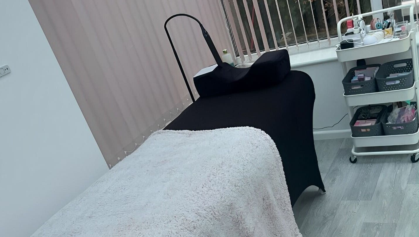 Cozy treatment room at Lashes by Hayley, Morecambe, England, GB with a professional setup.
