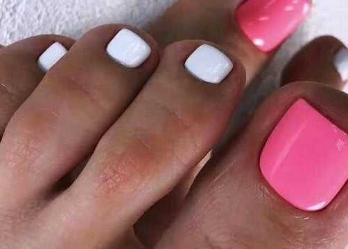 Bright pedicure at Ocean Tranquility Mobile Spa, Sandton, Gauteng, ZA.