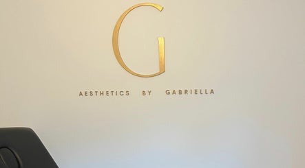 Aesthetics by Gabriella slika 3