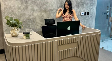 BRŌW Andrea Kattan afbeelding 3