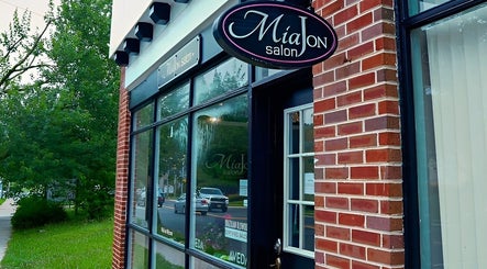 MiaJon Salon